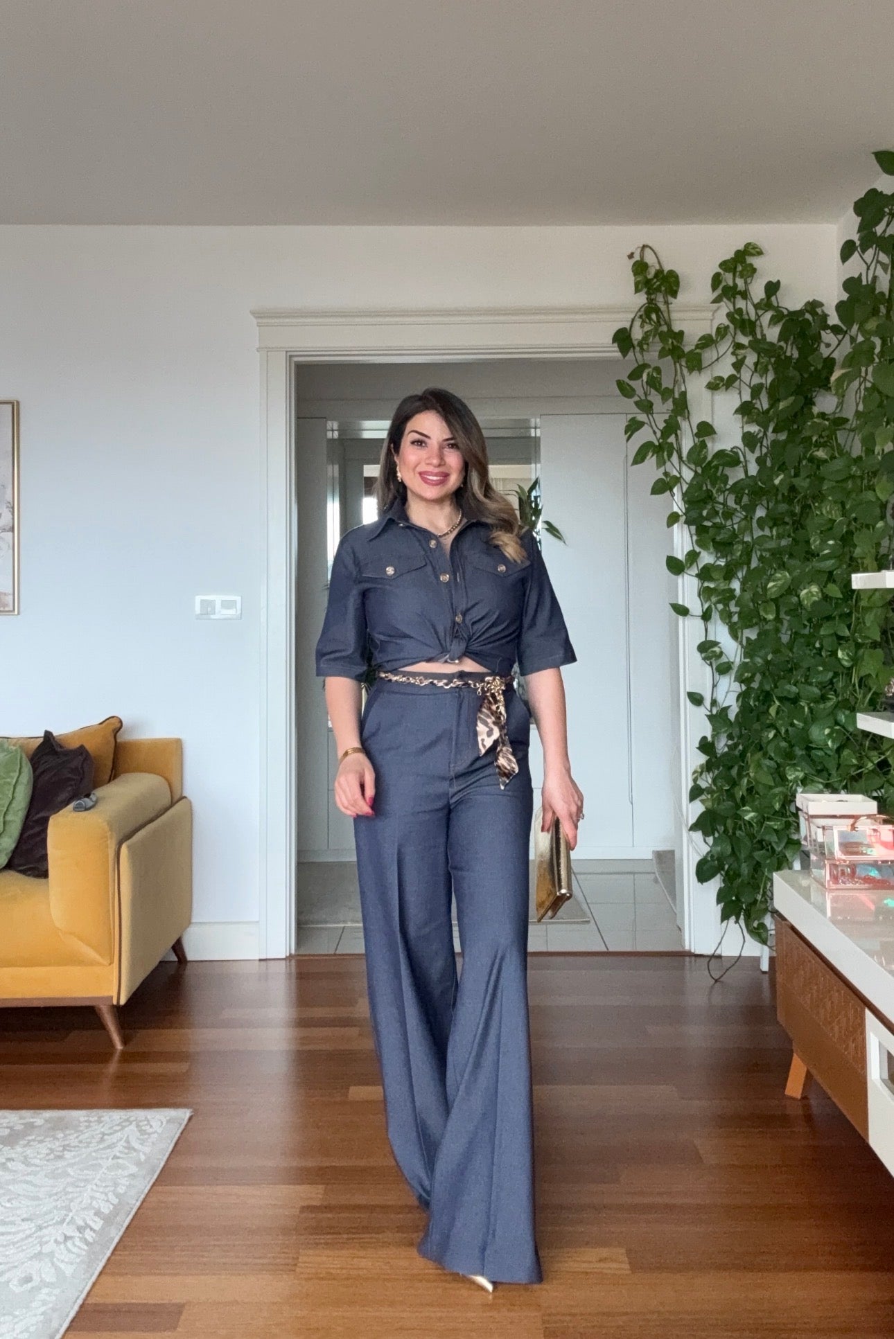 LEOPAR KEMER DETAYLI ŞIK DENİM GÖRÜNÜMLÜ TAKIM