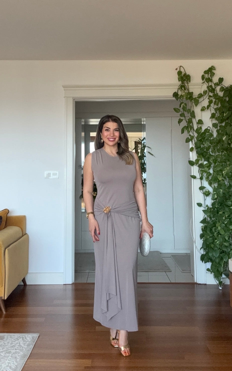 BEL TOKA DETAYLI SIRT PENCERELİ MAXİ BOY ABİYE ELBİSE