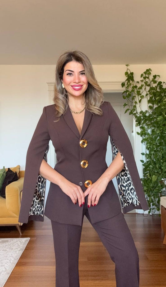 LEOPAR DETAYLI KAPİTONE CEKETLİ TAKIM – KAHVERENGİ