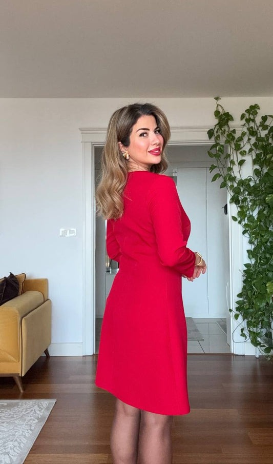 ASİMETRİK YAKA TAŞ DETAYLI ELBİSE KIRMIZI