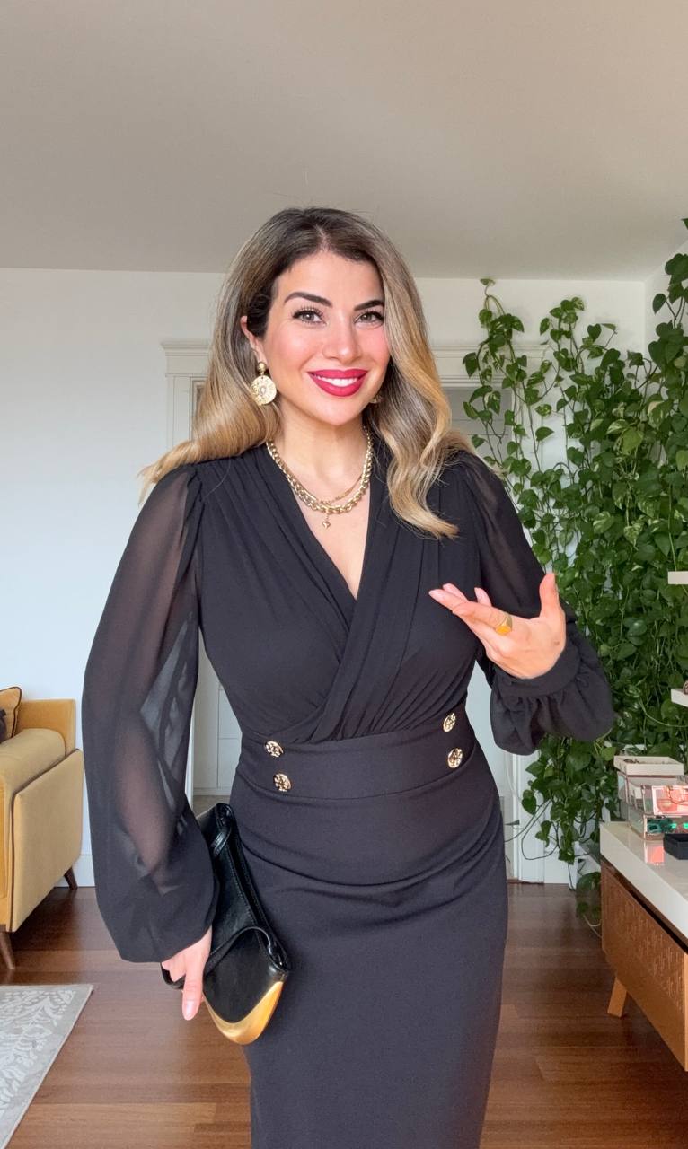 ŞİFON KOL DETAYLI GOLD DÜĞME MİDİ ELBİSE - SİYAH