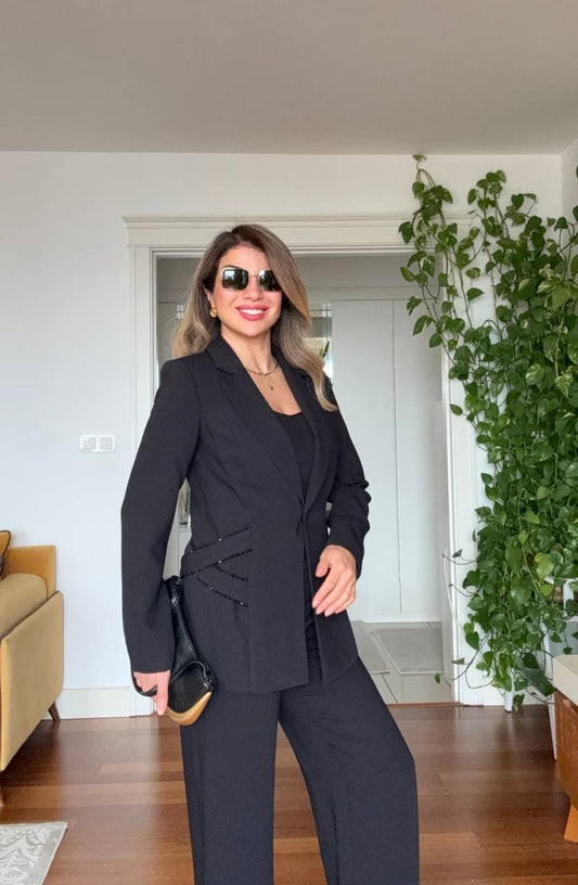 SİYAH İNCİ DETAYLI ELEGANT TAKIM – SİYAH