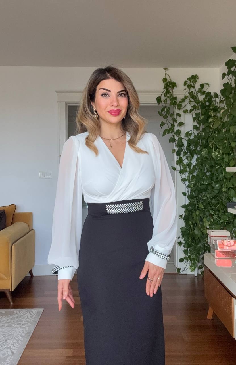 SİYAH BEYAZ ELBİSE