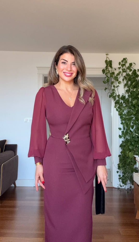 TOKA DETAYLI ASİMETRİK KESİM MIDI ELBİSE – BORDO