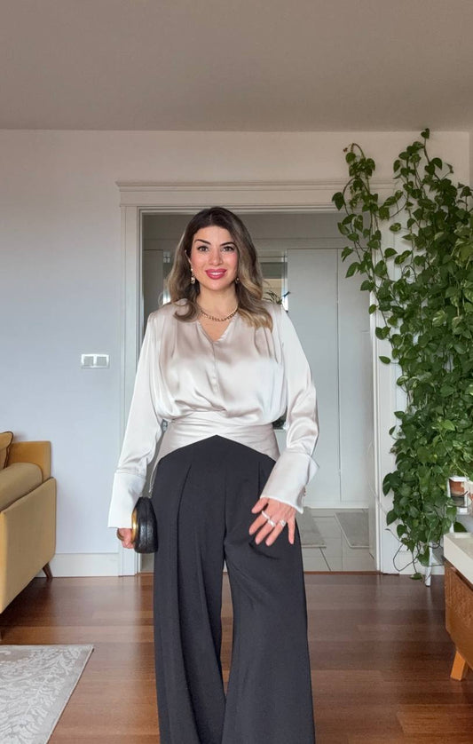 SATEN BLUZ & BOL PAÇA PANTOLON ŞIK TAKIM – BEJ & SİYAH