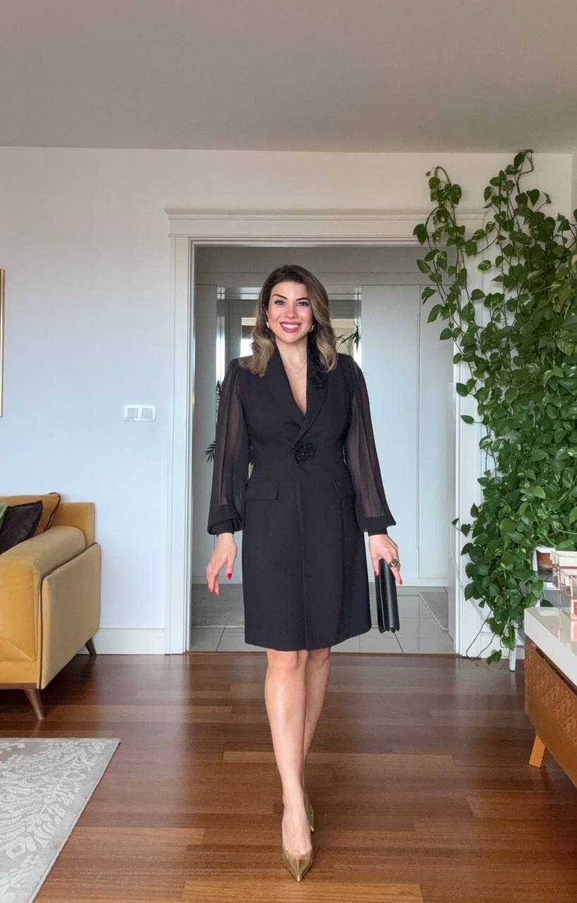ÇİÇEK APLİKELİ ŞİFON KOL BLAZER ELBİSE – SİYAH