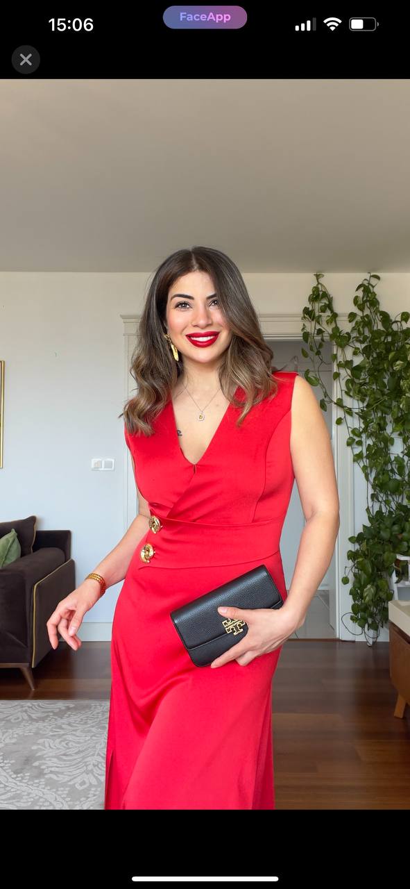 GOLD DÜĞME DETAYLI ELBİSE - KIRMIZI