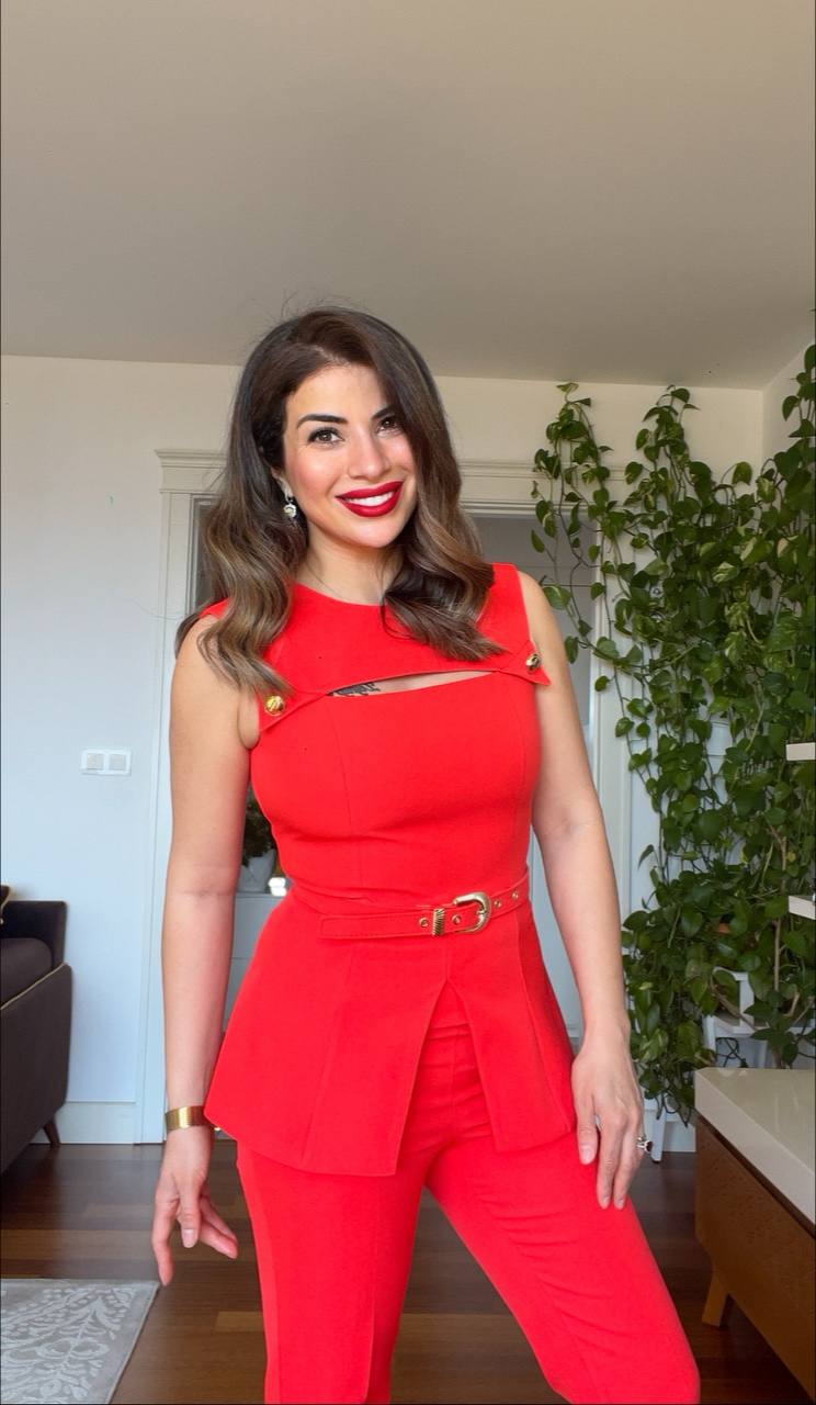 OMUZ GOLD DÜĞME DETAYLI PEPLUM TAKIM – KIRMIZI