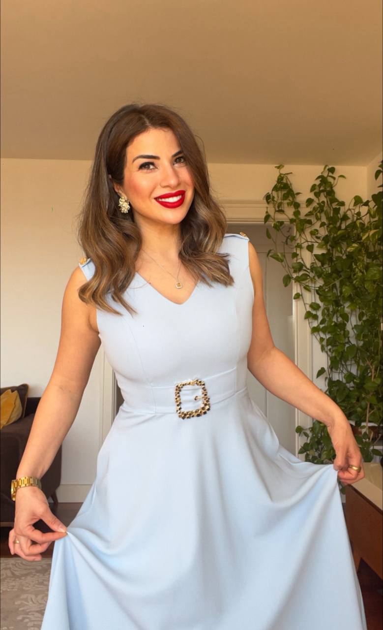 İNCİ TOKALI V YAKA MİDİ ELBİSE - BEBE MAVİ
