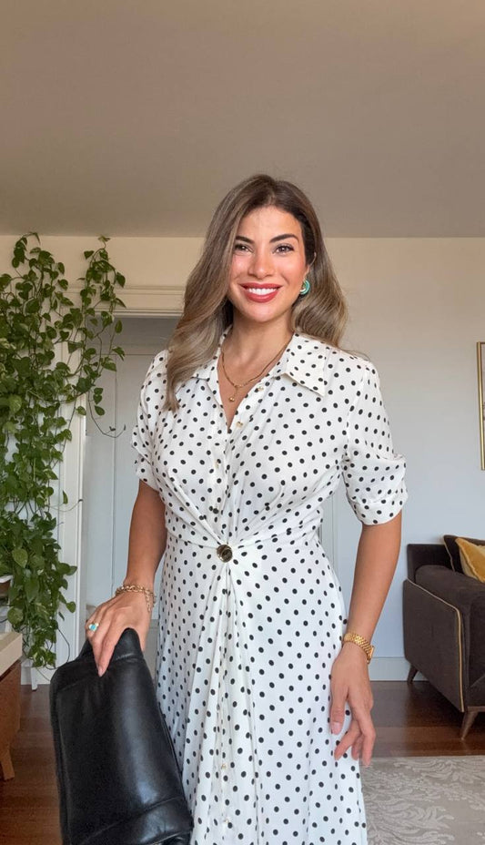 SİYAH PUANTİYELİ DÜĞMELİ MİDİ ELBİSE