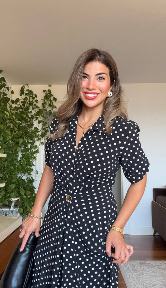 BEYAZ PUANTİYELİ DÜĞMELİ MİDİ ELBİSE