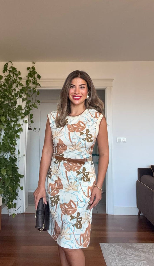 YAPRAK DESENLİ KOLSUZ KEMERLİ YAZLIK ELBİSE - KAHVE