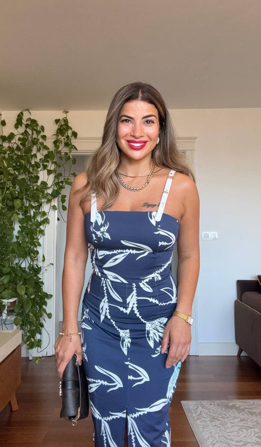 TROPİK ÇİÇEK DESENLİ ASKILI KALEM ELBİSE – BEYAZ & LACİ