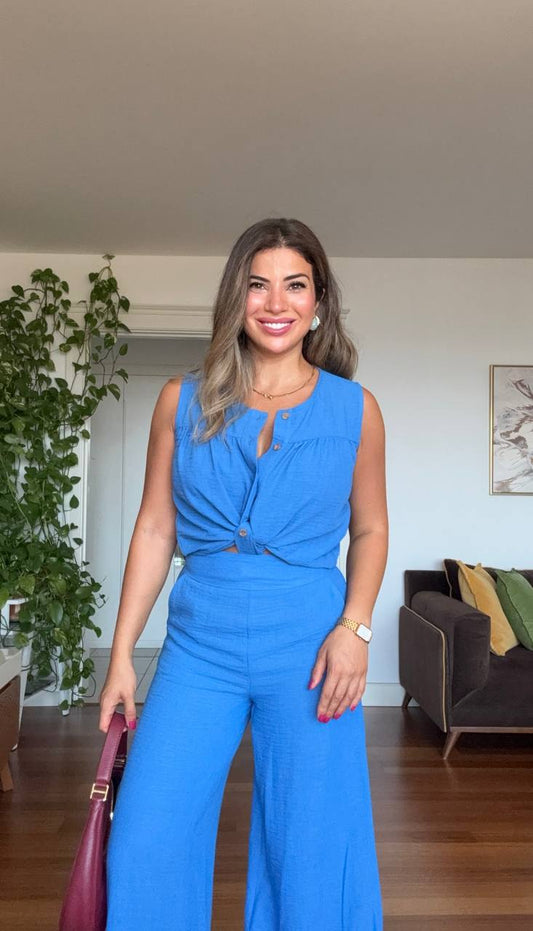 DÜĞME DETAYLI KOLSUZ KETEN TAKIM – SAKS MAVİ