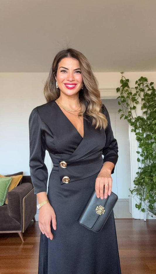 GOLD DÜĞME DETAYLI ELBİSE - SİYAH