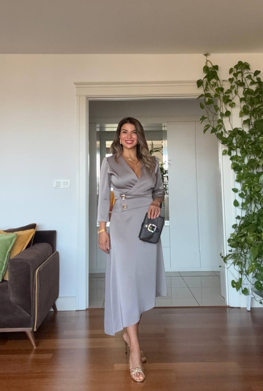 GOLD DÜĞME DETAYLI ELBİSE - VİZON