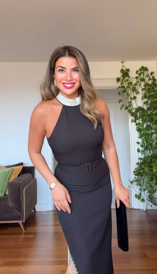 IŞILTILI YAKA VE YIRTMAÇ DETAYLI GECE ELBİSESİ - SİYAH