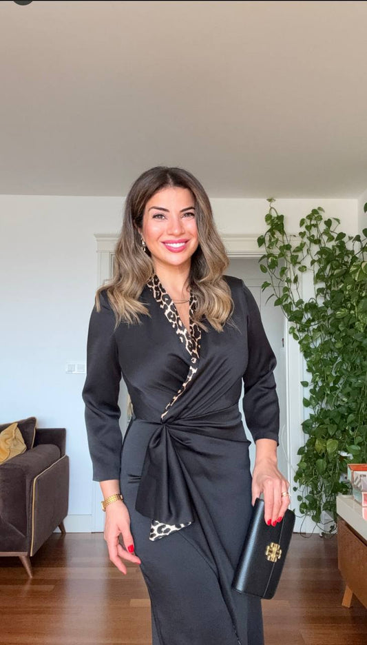 LEOPAR DETAYLI KRUVAZE ELBİSE – SİYAH