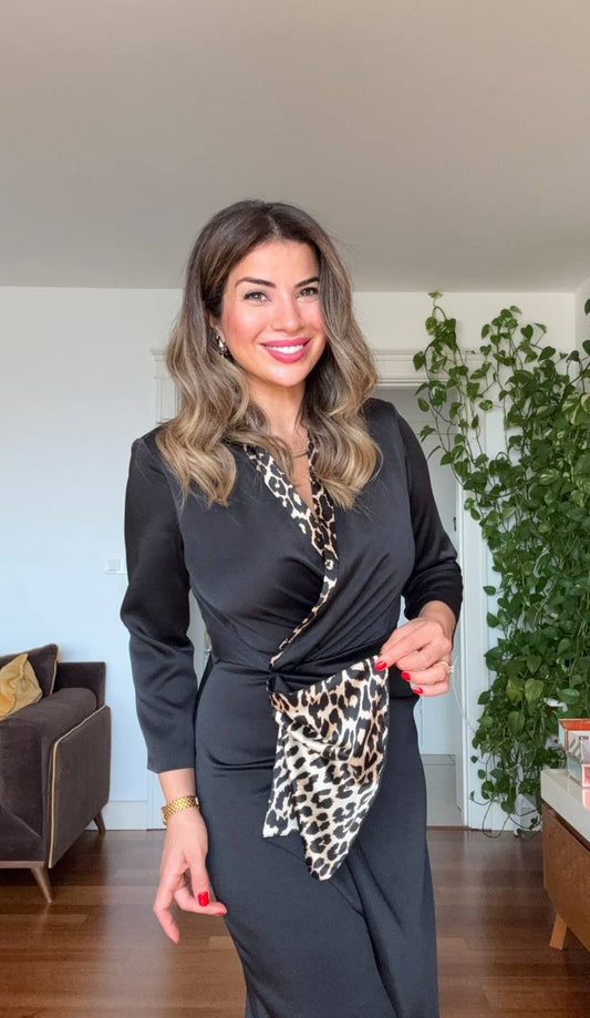LEOPAR DETAYLI KRUVAZE ELBİSE – SİYAH