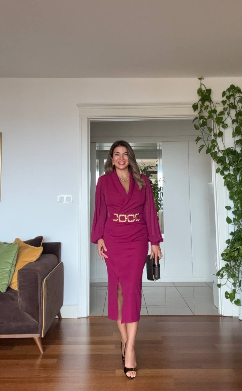 ZİNCİR KEMER DETAYLI MİDİ ELBİSE - MÜRDÜM