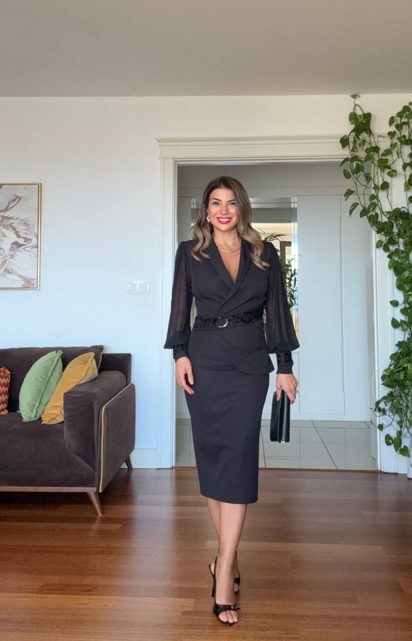 ELEGAN V YAKA BEL KEMER DETAYLI ELBİSE - SİYAH