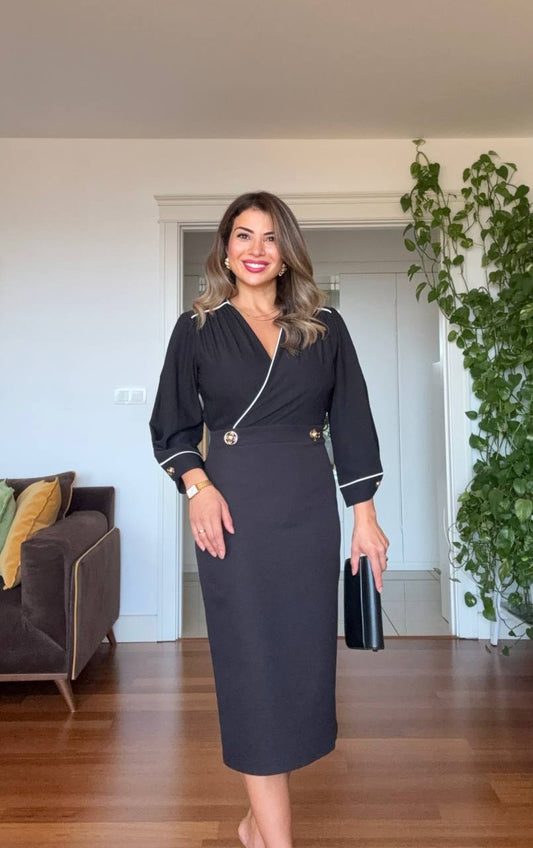 ZARİF V YAKA DÜĞME DETAYLI KALEM ELBİSE – SİYAH