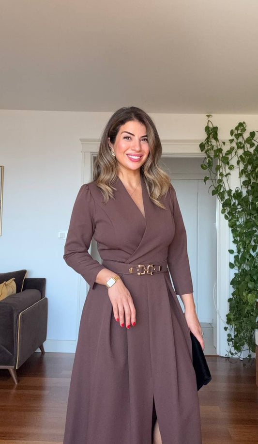 KRUVAZE YAKA KEMERLİ MİDİ ELBİSE - KAHVE