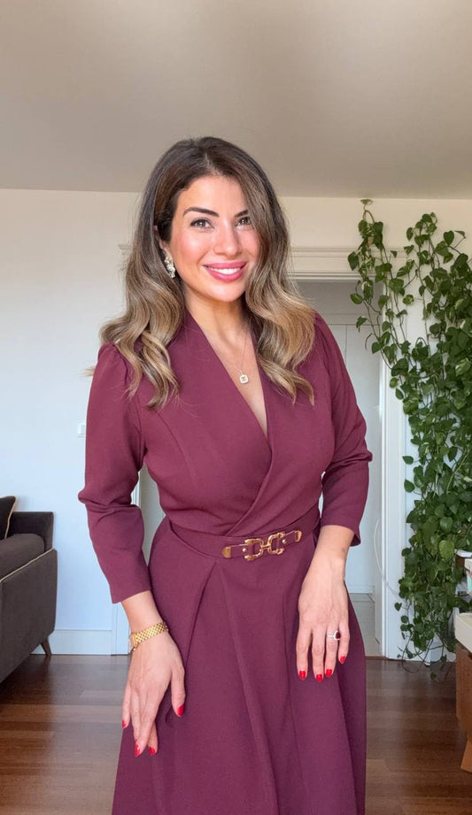 KRUVAZE YAKA KEMERLİ MİDİ ELBİSE - BORDO