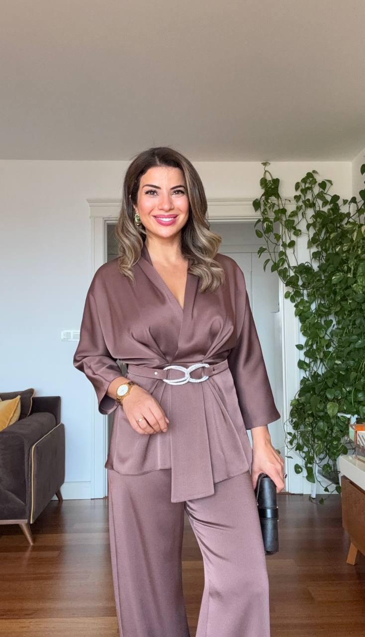 SATEN DOKULU KEMER DETAYLI ŞIK TAKIM - MOKA KAHVE