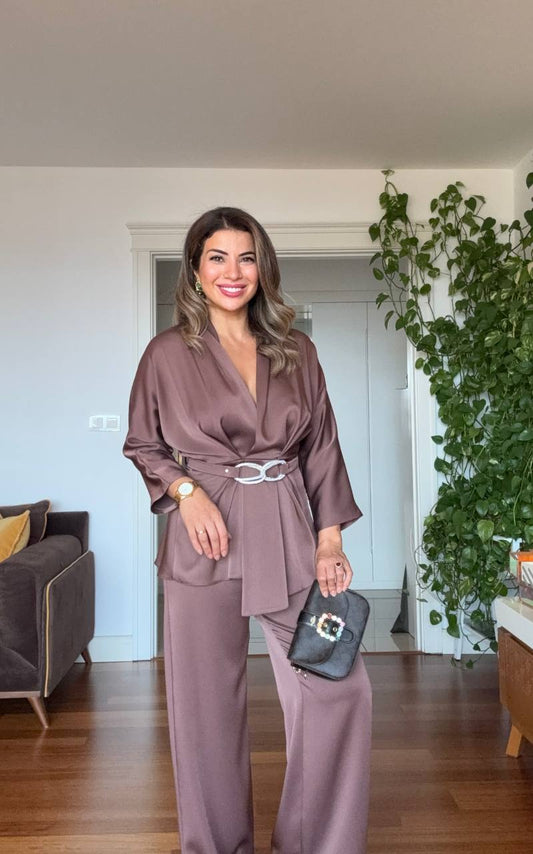 SATEN DOKULU KEMER DETAYLI ŞIK TAKIM - MOKA KAHVE