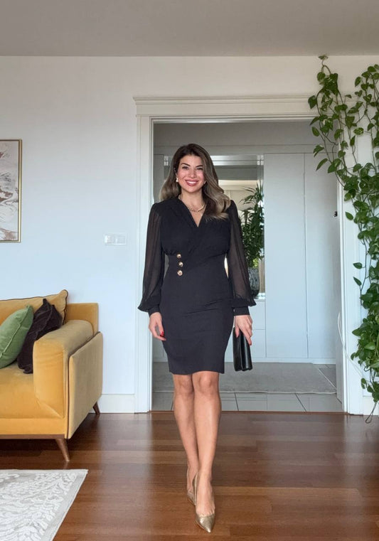 ÜÇ DÜĞME DETAYLI KRUVAZE ELBİSE - SİYAH