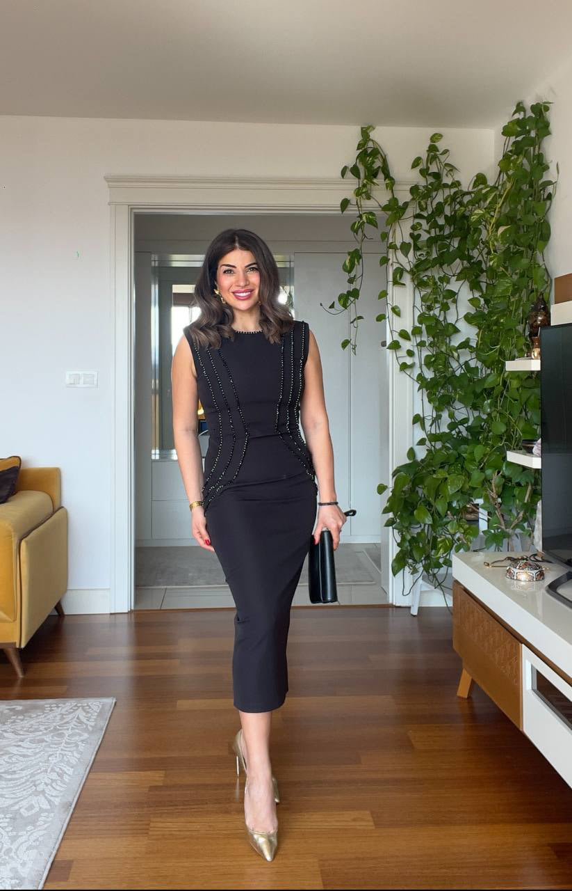 BONCUK İŞLEMELİ ELBİSE - SİYAH