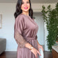 DANTEL DETAYLI KEMERLİ ŞIK MİDİ ELBİSE – MOKA KAHVE