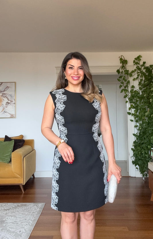 DANTEL DETAYLI  MİDİ ELBİSE- SİYAH