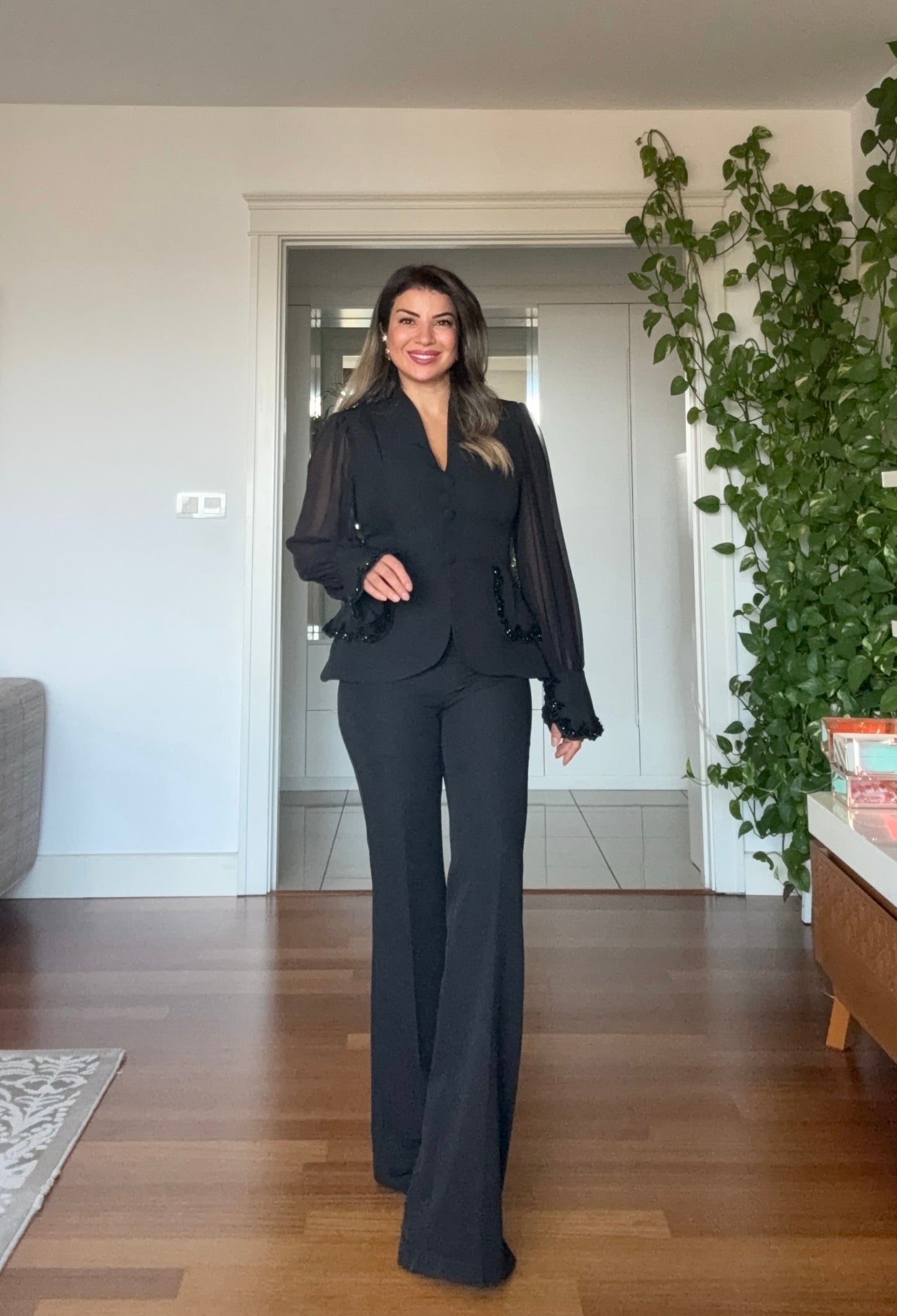 TAŞLI ŞİFON KOLLU BLAZER TAKIM - SİYAH