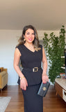 BÜYÜK TOKALI KEMER DETAYLI PEPLUM ELBİSE - SİYAH