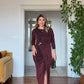 SİMLİ BEL BAĞLAMALI ŞIK MİDİ ELBİSE – MÜRDÜM