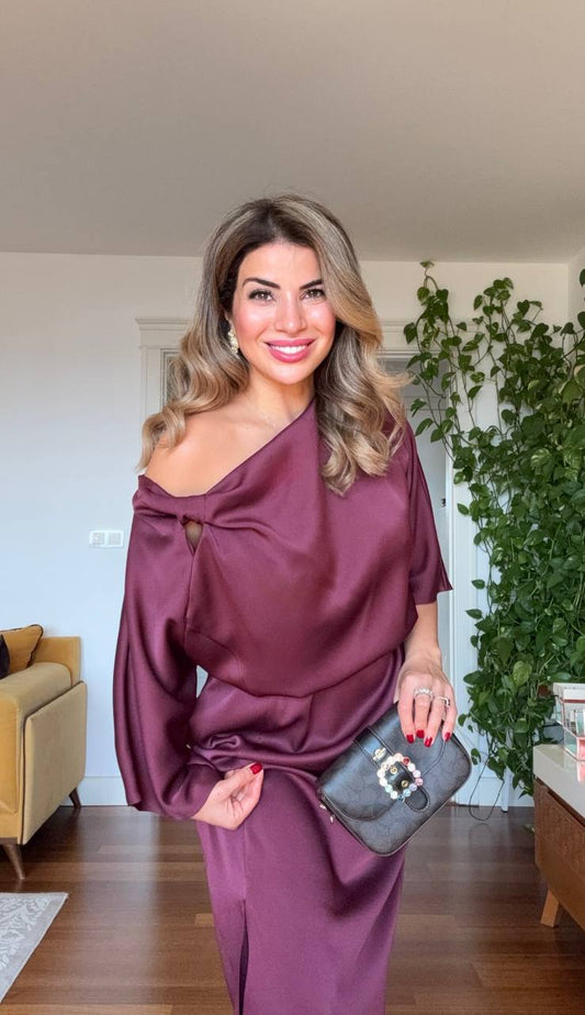 SATEN ASİMETRİK YAKA DRAPE ELBİSE – MÜRDÜM