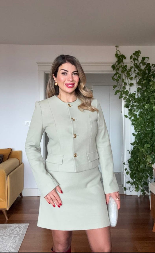 GOLD DÜĞME DETAYLI CEKET ETEK TAKIM – MİNT