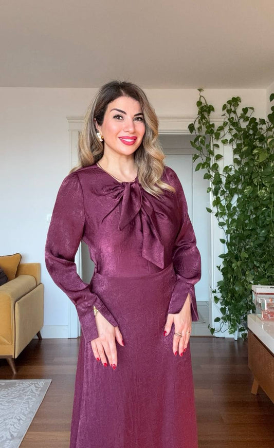 FİYONK YAKA DETAYLI SATEN MİDİ ELBİSE – BORDO