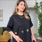 GOLD APLİK DETAYLI OVERSIZE MİNİ ELBİSE – SİYAH