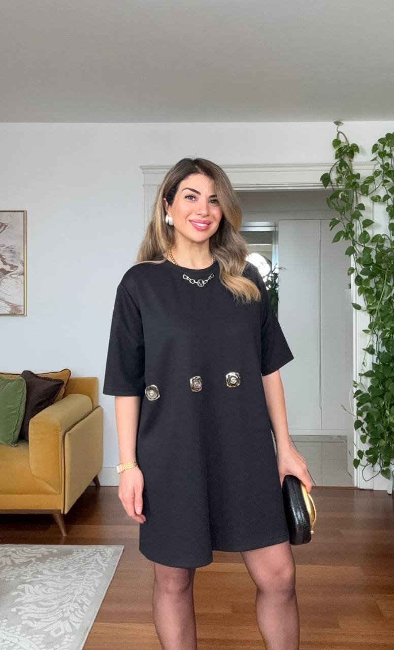 GOLD APLİK DETAYLI OVERSIZE MİNİ ELBİSE – SİYAH