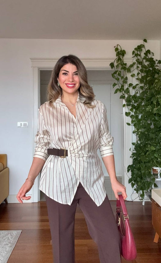 ÇİZGİ DESENLİ KEMERLİ GÖMLEK & BOL PAÇA PANTOLON TAKIMI – BEJ / KAHVE