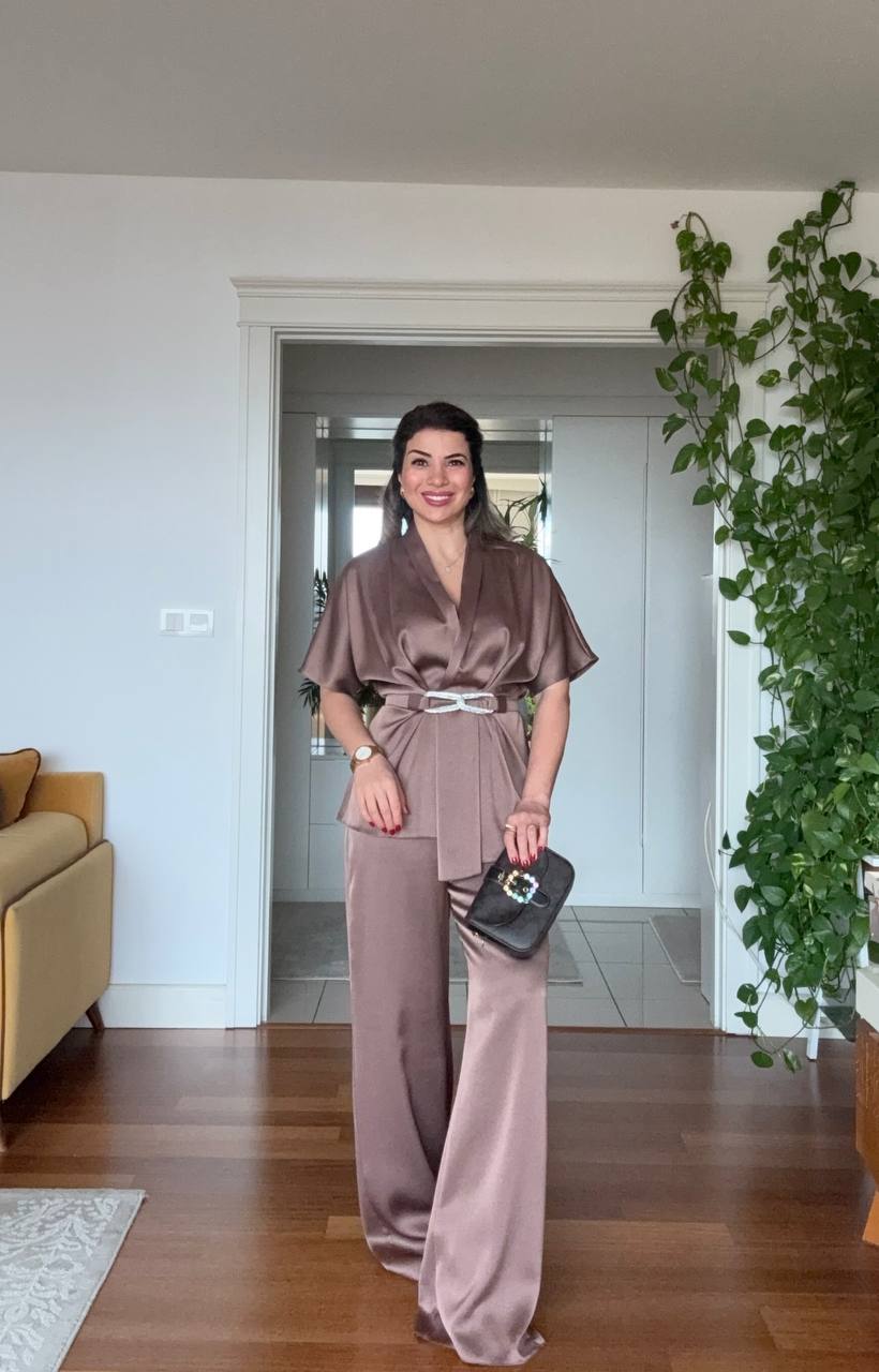 KRUVAZE BAĞLAMA DETAYLI SATEN İKİLİ TAKIM - MOKA KAHVE