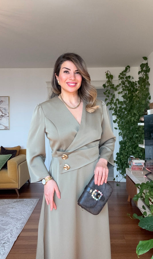 GOLD DÜĞME DETAYLI ELBİSE - SU YEŞİLİ