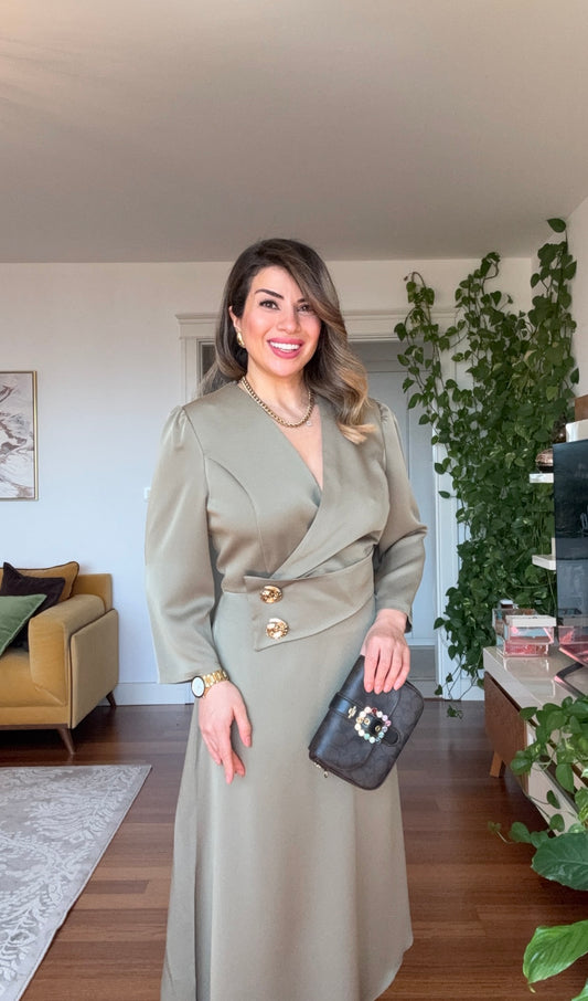 GOLD DÜĞME DETAYLI ELBİSE - SU YEŞİLİ