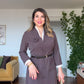 KONTRAST GARNİLİ KEMERLİ MİDİ ELBİSE - KAHVE