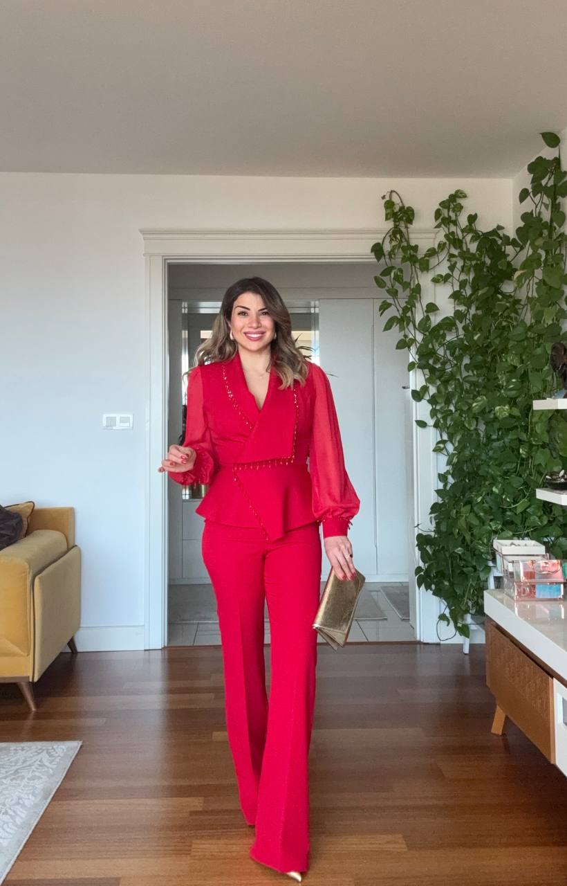 KOLU TÜL DETAYLI TAŞLI TAKIM - KIRMIZI