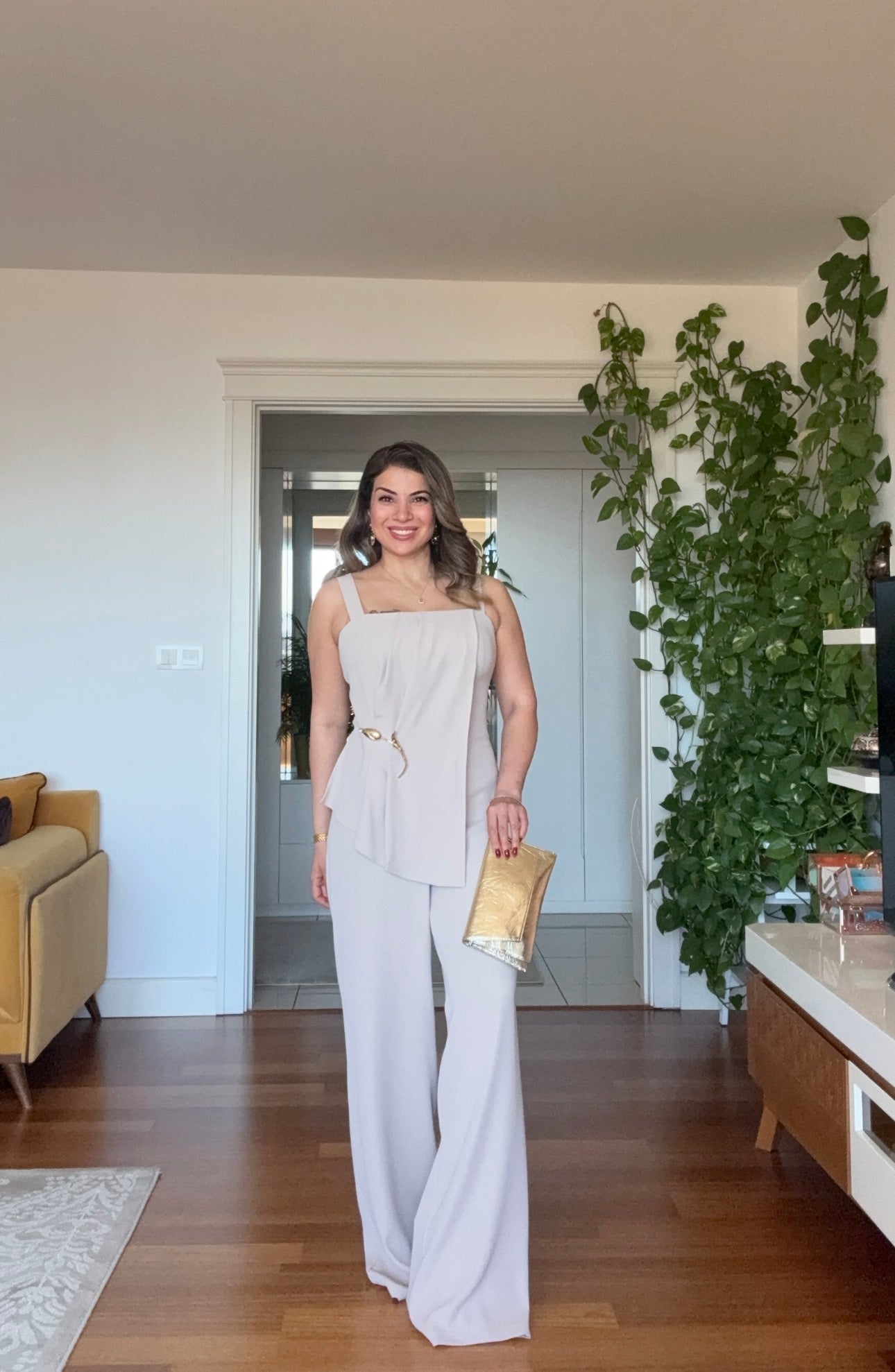 ZARİF BROŞ DETAYLI GENİŞ PAÇA TULUM - BEJ