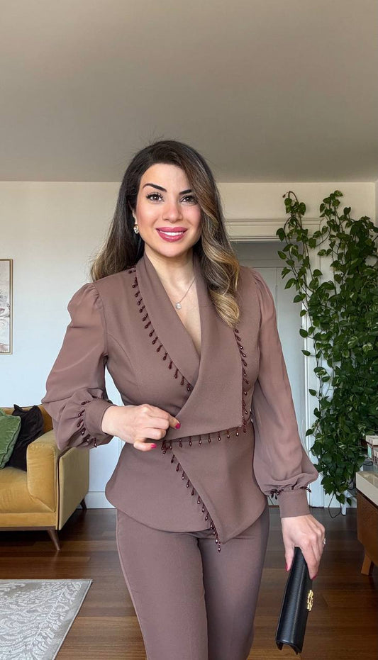 KOLU TÜL DETAYLI TAŞLI TAKIM - KAHVE